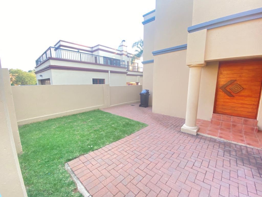 To Let 3 Bedroom Property for Rent in Halfway Gardens Gauteng