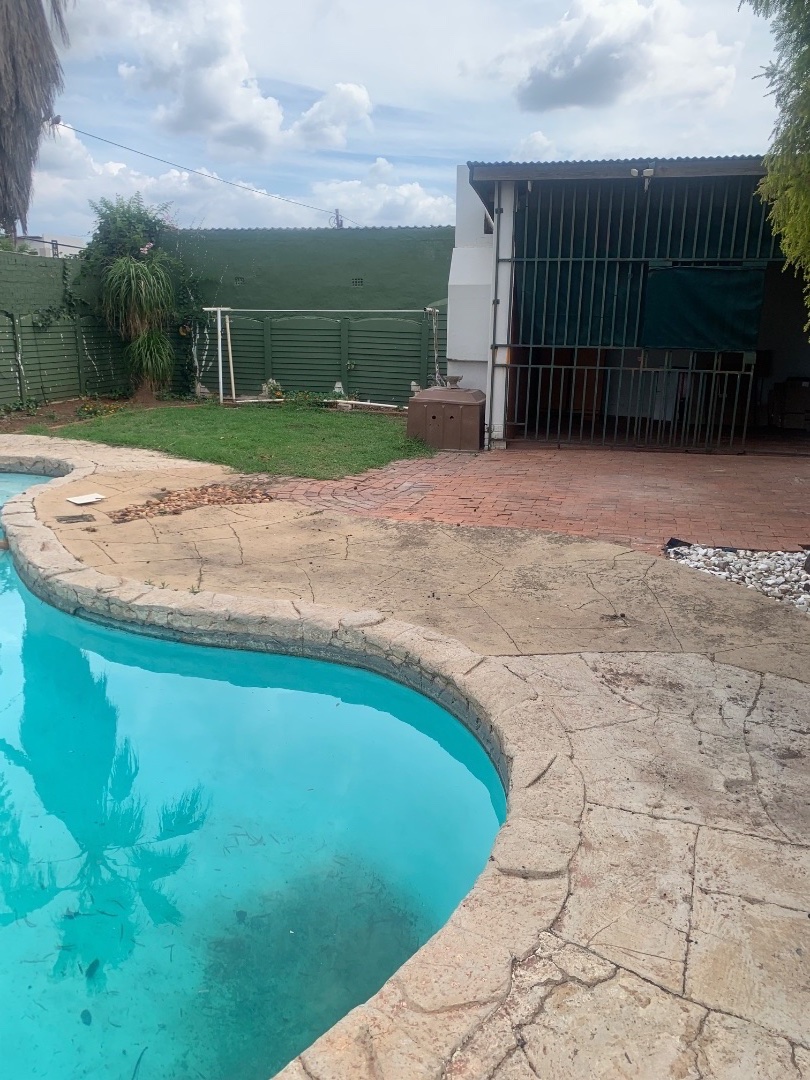 To Let 1 Bedroom Property for Rent in Westdene Gauteng