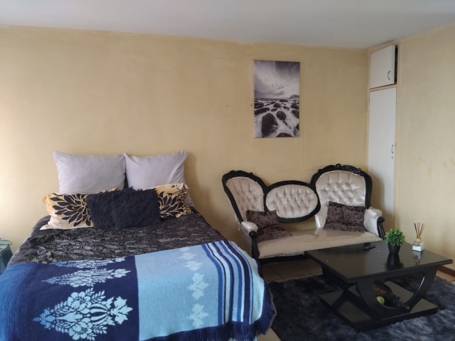 To Let 1 Bedroom Property for Rent in Muckleneuk Gauteng