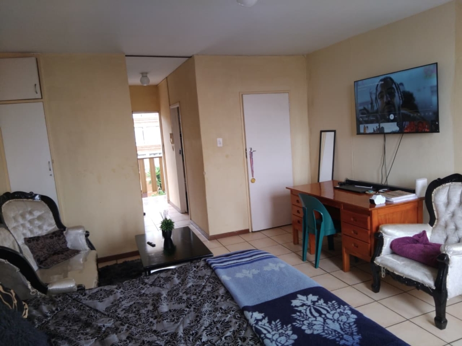 To Let 1 Bedroom Property for Rent in Muckleneuk Gauteng