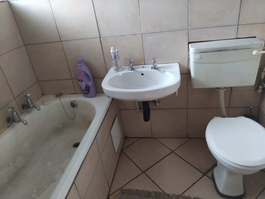 To Let 1 Bedroom Property for Rent in Muckleneuk Gauteng