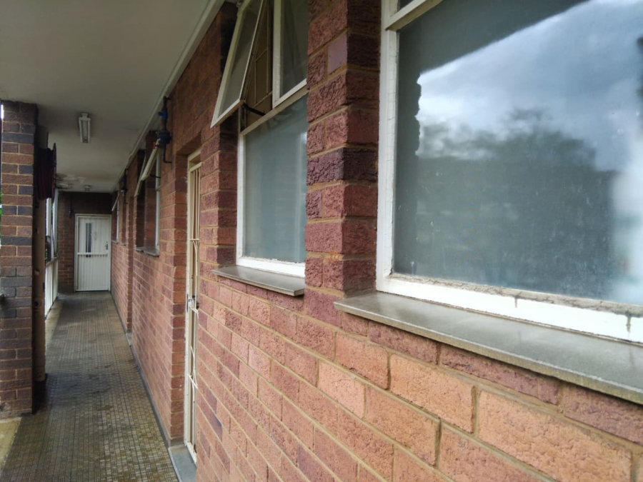 To Let 1 Bedroom Property for Rent in Muckleneuk Gauteng