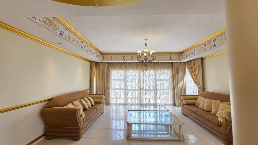 4 Bedroom Property for Sale in Laudium Gauteng