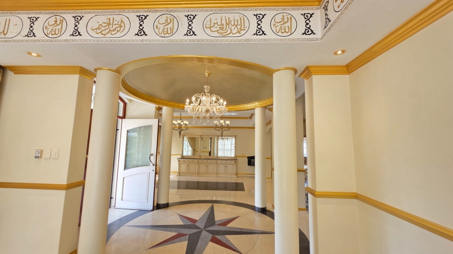 4 Bedroom Property for Sale in Laudium Gauteng