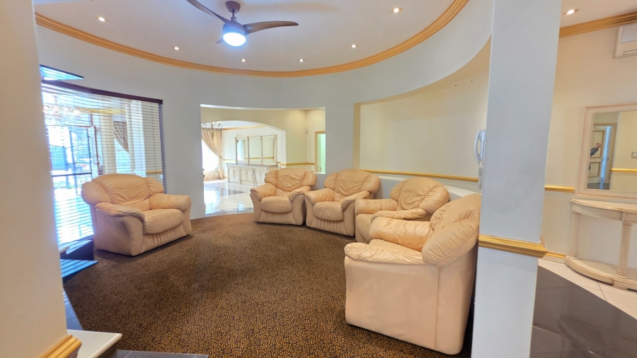 4 Bedroom Property for Sale in Laudium Gauteng