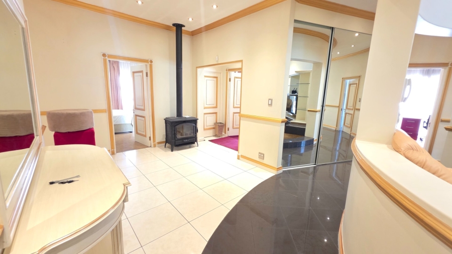 4 Bedroom Property for Sale in Laudium Gauteng