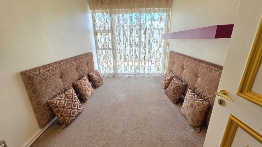 4 Bedroom Property for Sale in Laudium Gauteng