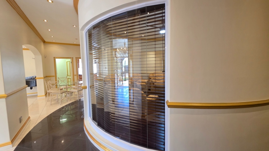 4 Bedroom Property for Sale in Laudium Gauteng