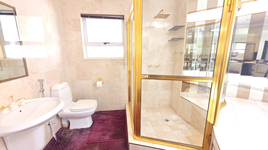 4 Bedroom Property for Sale in Laudium Gauteng