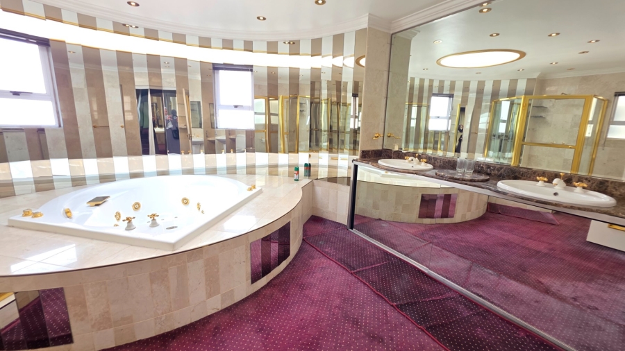 4 Bedroom Property for Sale in Laudium Gauteng