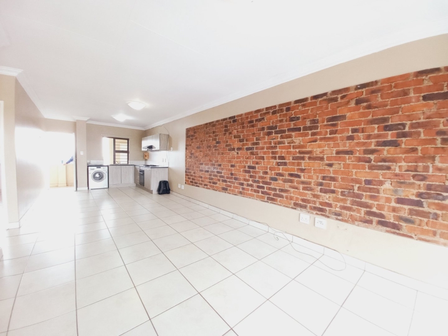 2 Bedroom Property for Sale in Wychwood Gauteng