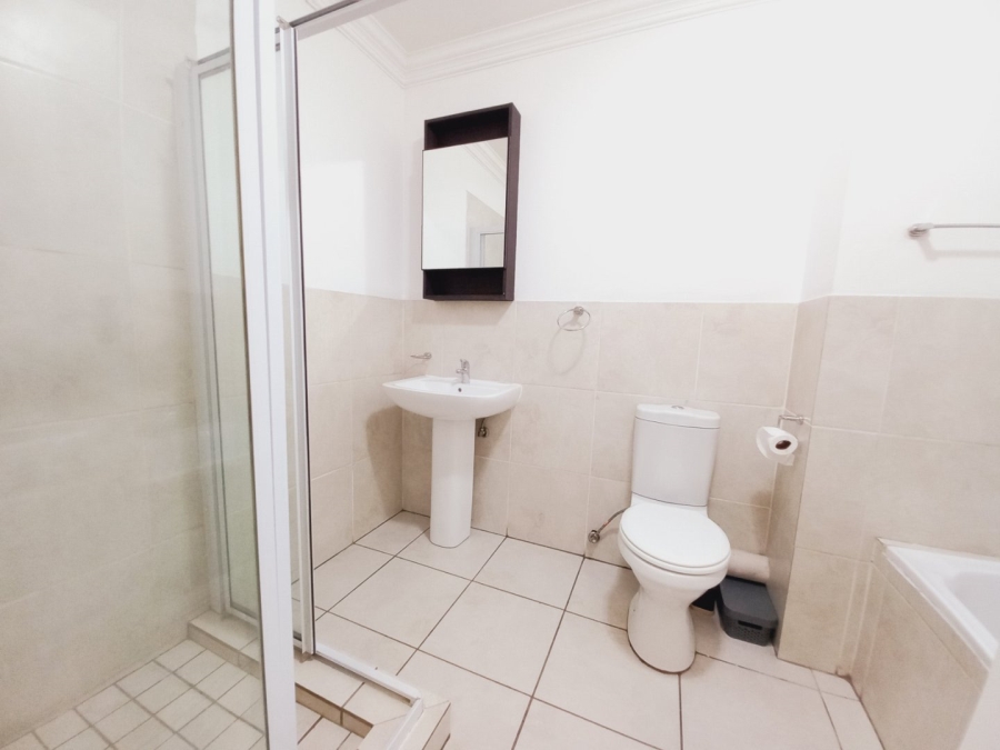 2 Bedroom Property for Sale in Wychwood Gauteng