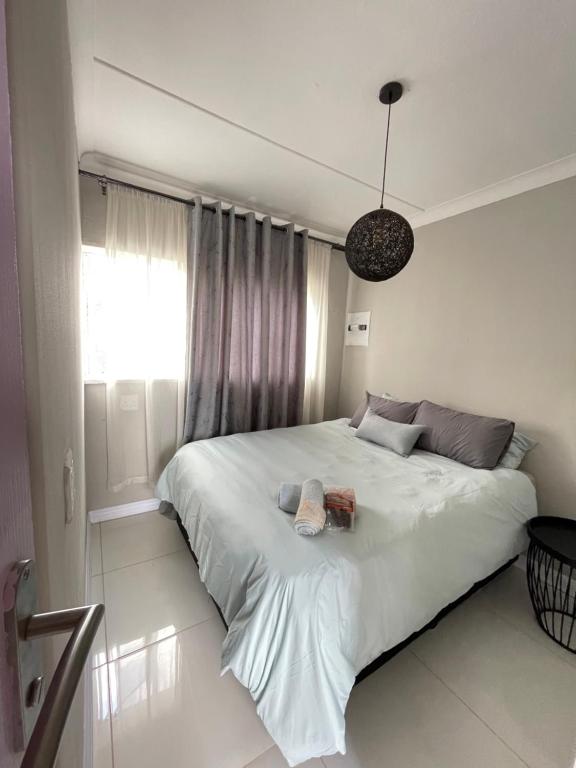 To Let 1 Bedroom Property for Rent in Sandringham Gauteng