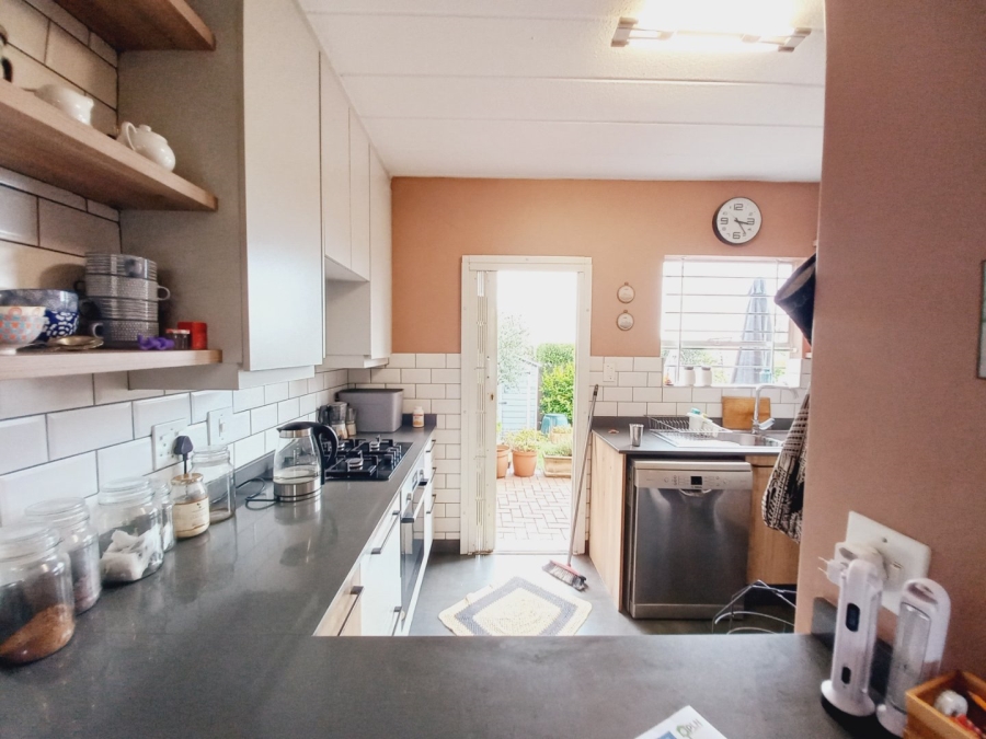 2 Bedroom Property for Sale in Dowerglen Gauteng