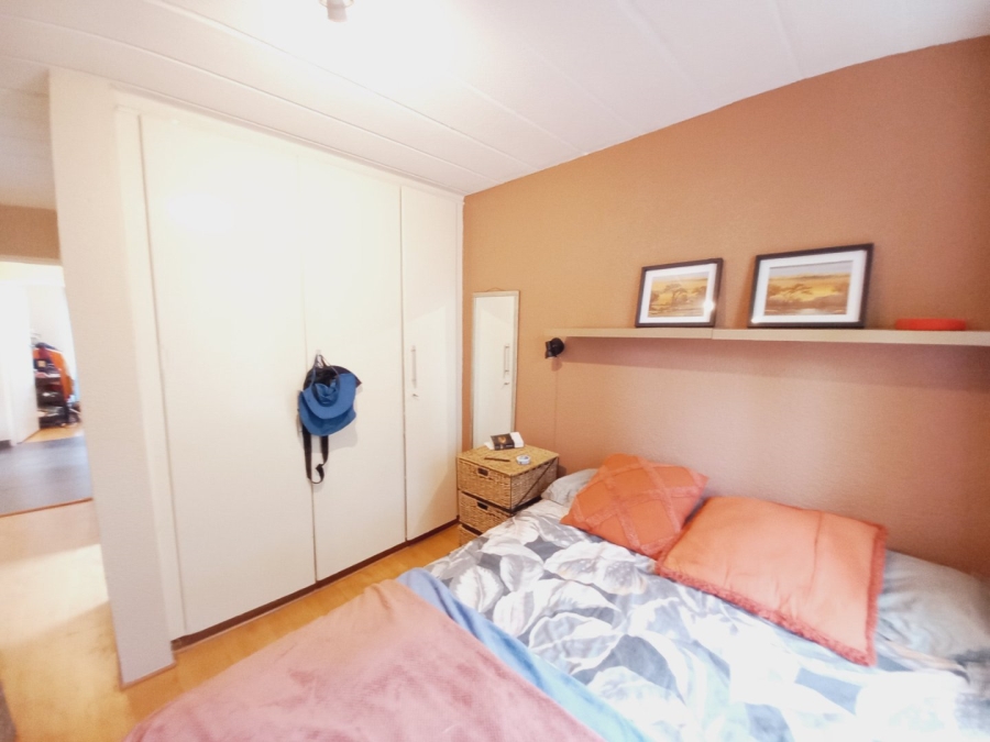 2 Bedroom Property for Sale in Dowerglen Gauteng