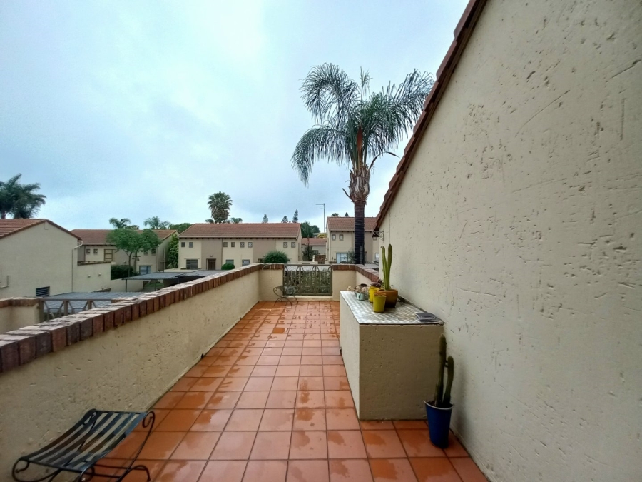 2 Bedroom Property for Sale in Dowerglen Gauteng