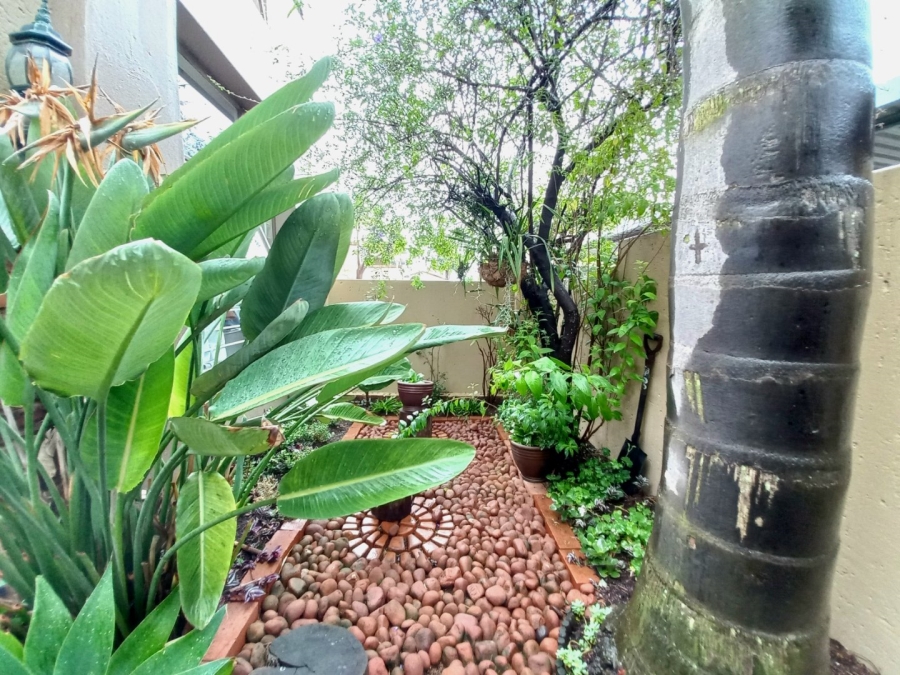 2 Bedroom Property for Sale in Dowerglen Gauteng