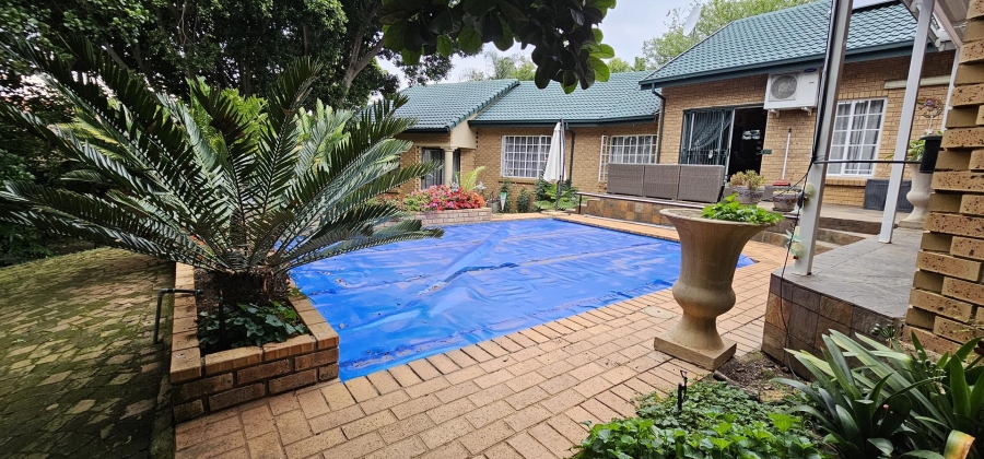 5 Bedroom Property for Sale in Moreleta Park Gauteng