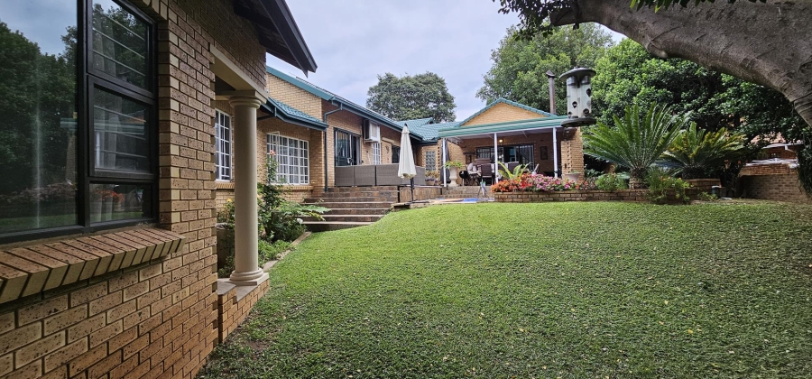 5 Bedroom Property for Sale in Moreleta Park Gauteng