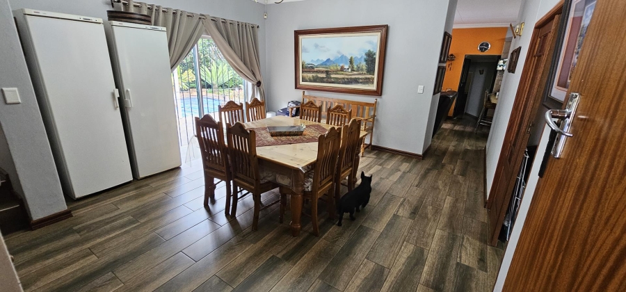 5 Bedroom Property for Sale in Moreleta Park Gauteng