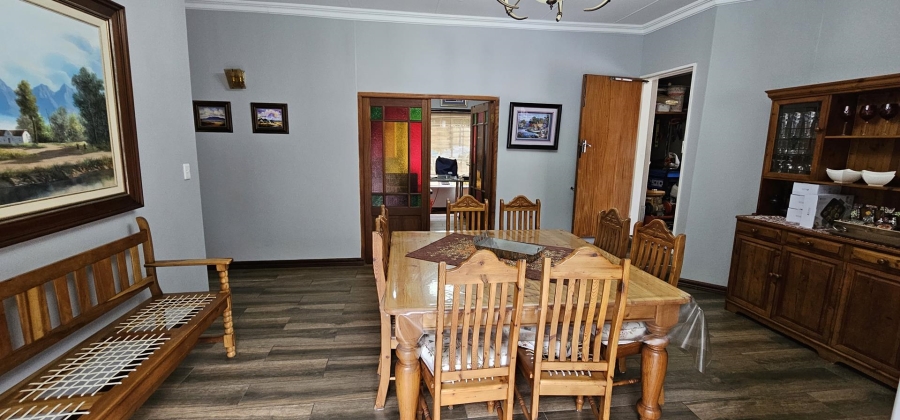 5 Bedroom Property for Sale in Moreleta Park Gauteng