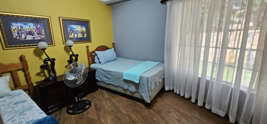 5 Bedroom Property for Sale in Moreleta Park Gauteng