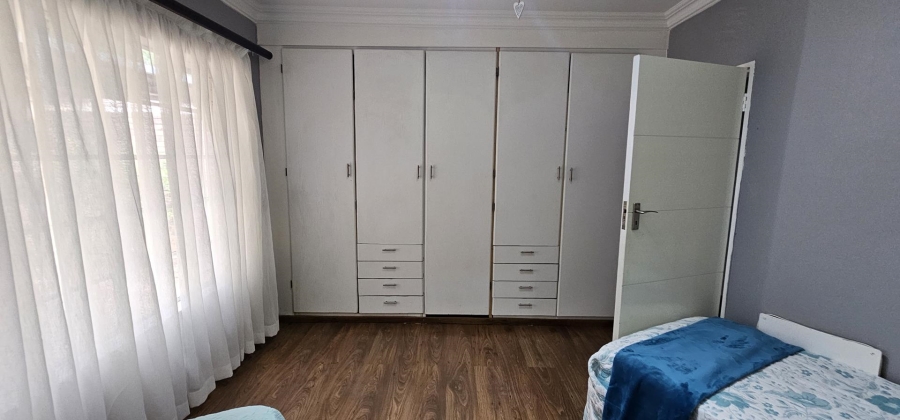 5 Bedroom Property for Sale in Moreleta Park Gauteng