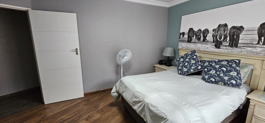 5 Bedroom Property for Sale in Moreleta Park Gauteng