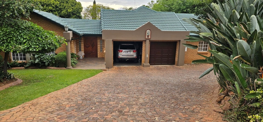 5 Bedroom Property for Sale in Moreleta Park Gauteng