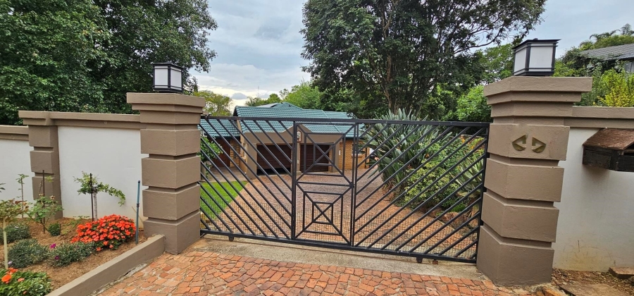 5 Bedroom Property for Sale in Moreleta Park Gauteng