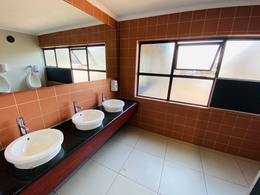 To Let commercial Property for Rent in Cresta Gauteng