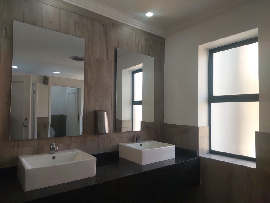 To Let commercial Property for Rent in Sunninghill Gauteng