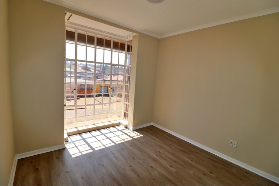 2 Bedroom Property for Sale in Symhurst Gauteng