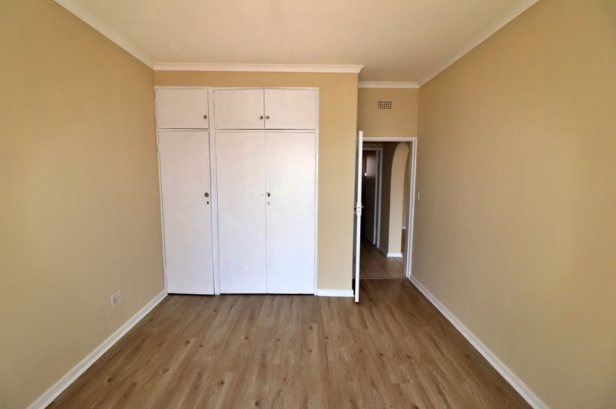2 Bedroom Property for Sale in Symhurst Gauteng