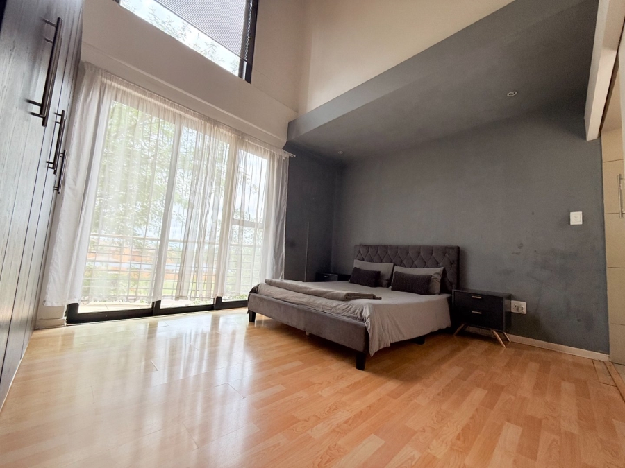  Bedroom Property for Sale in Rooihuiskraal North Gauteng