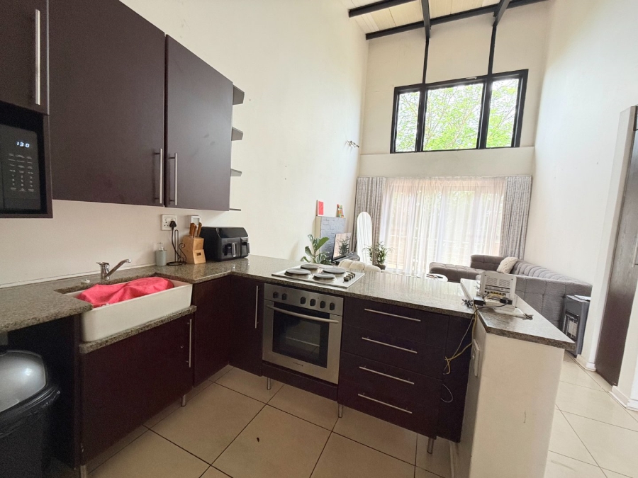  Bedroom Property for Sale in Rooihuiskraal North Gauteng