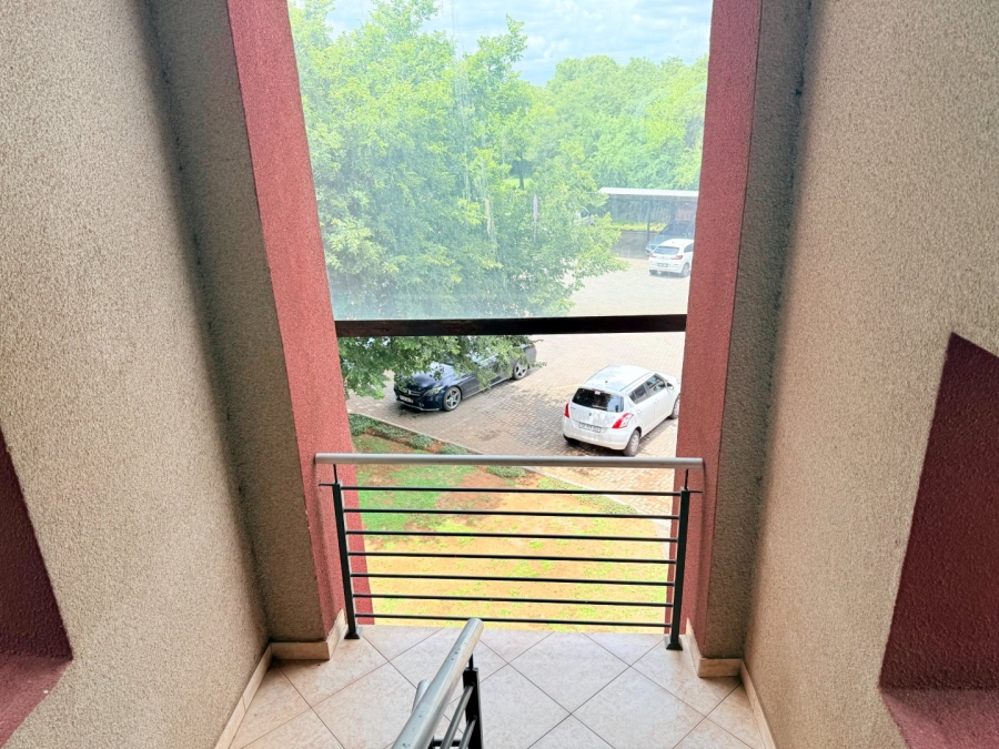  Bedroom Property for Sale in Rooihuiskraal North Gauteng