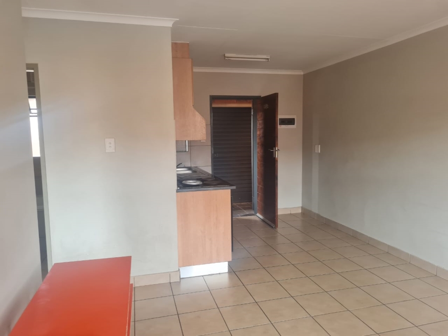 2 Bedroom Property for Sale in Alveda Gauteng