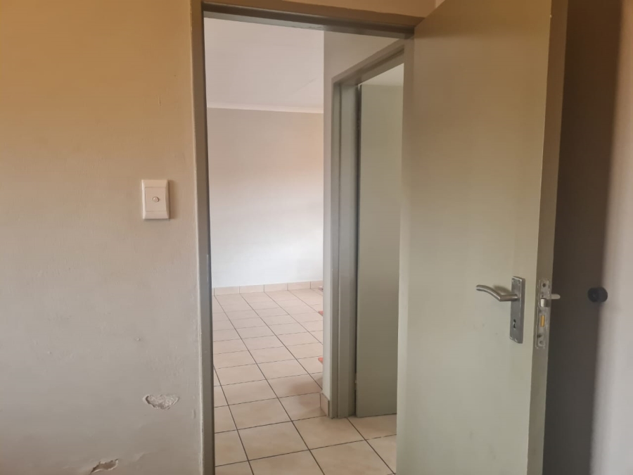 2 Bedroom Property for Sale in Alveda Gauteng