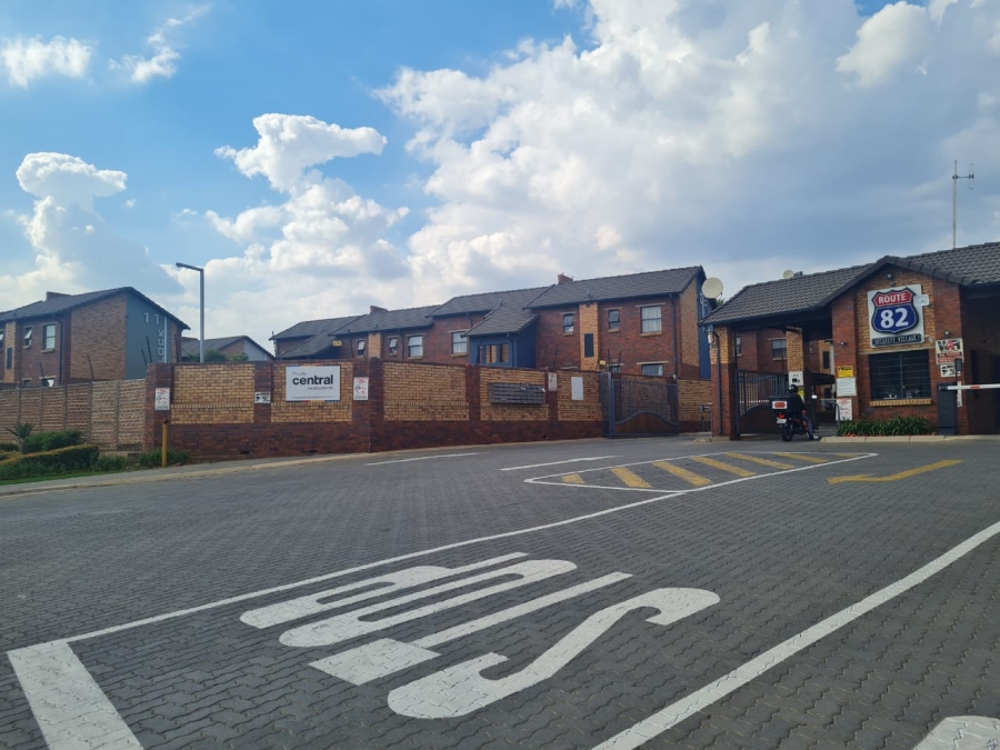 2 Bedroom Property for Sale in Alveda Gauteng