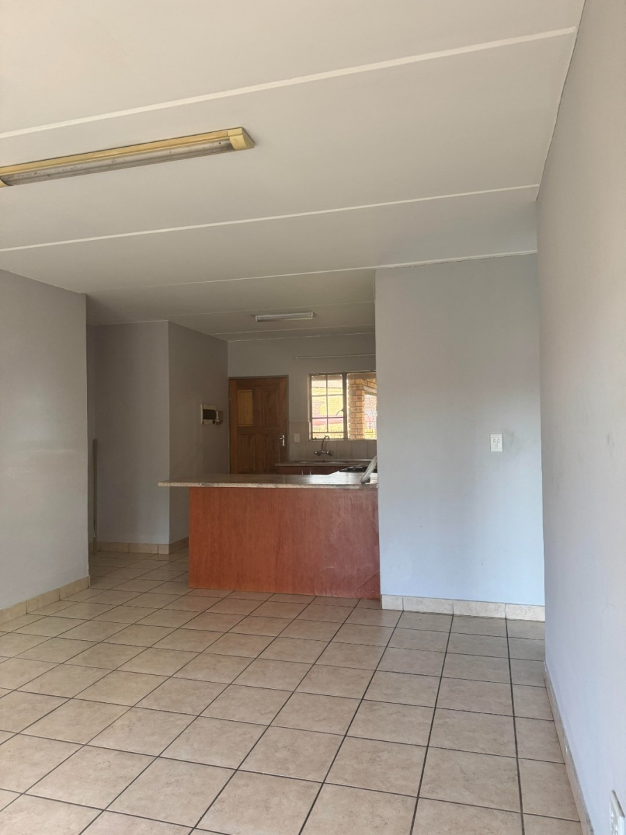 To Let 2 Bedroom Property for Rent in Noordwyk Gauteng