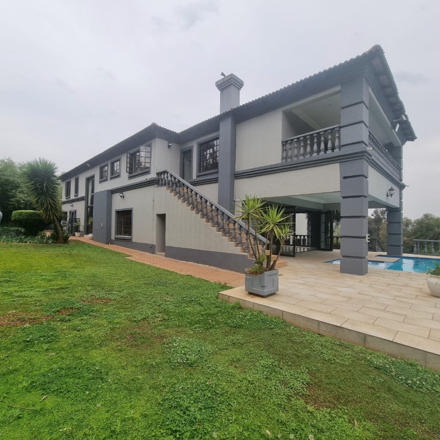 6 Bedroom Property for Sale in Rietfontein A H Gauteng