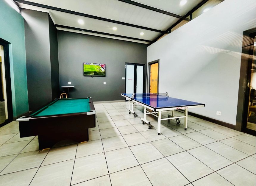 To Let 3 Bedroom Property for Rent in Waterfall Heights Gauteng