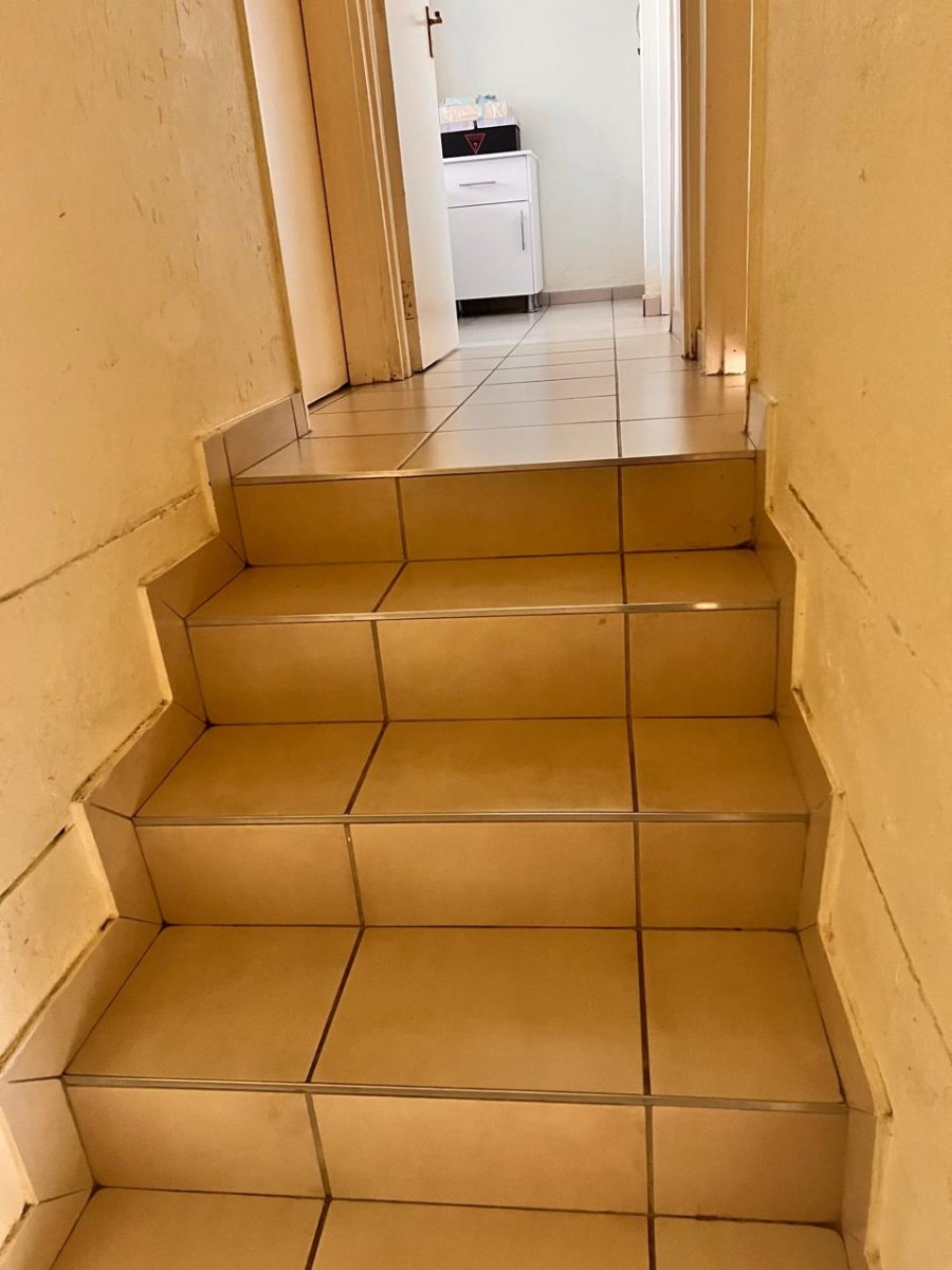  Bedroom Property for Sale in Greenstone Hill Gauteng