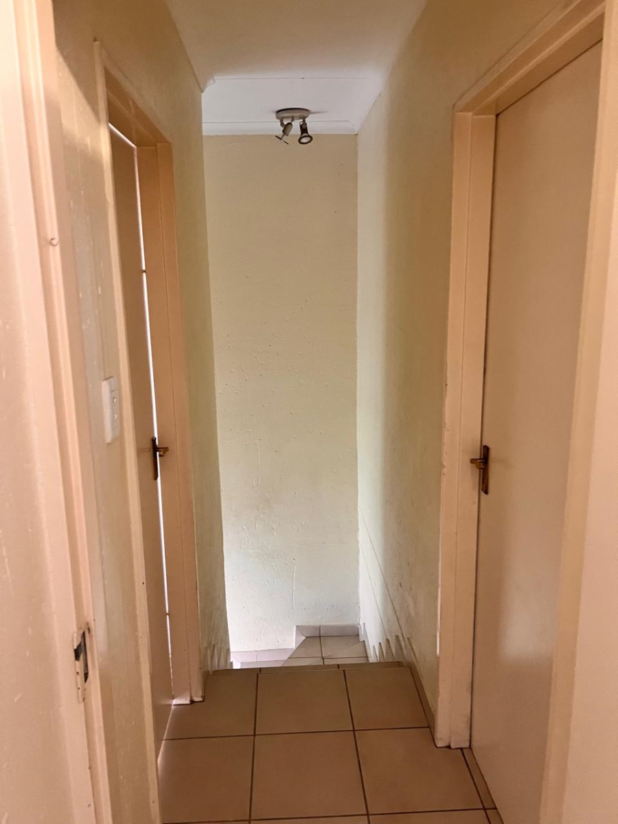  Bedroom Property for Sale in Greenstone Hill Gauteng