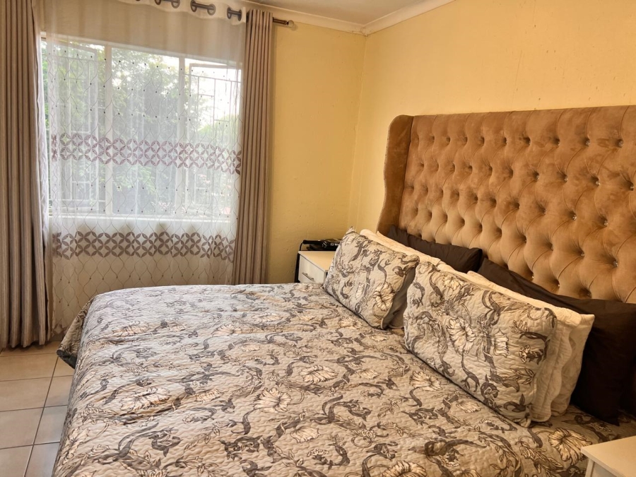  Bedroom Property for Sale in Greenstone Hill Gauteng