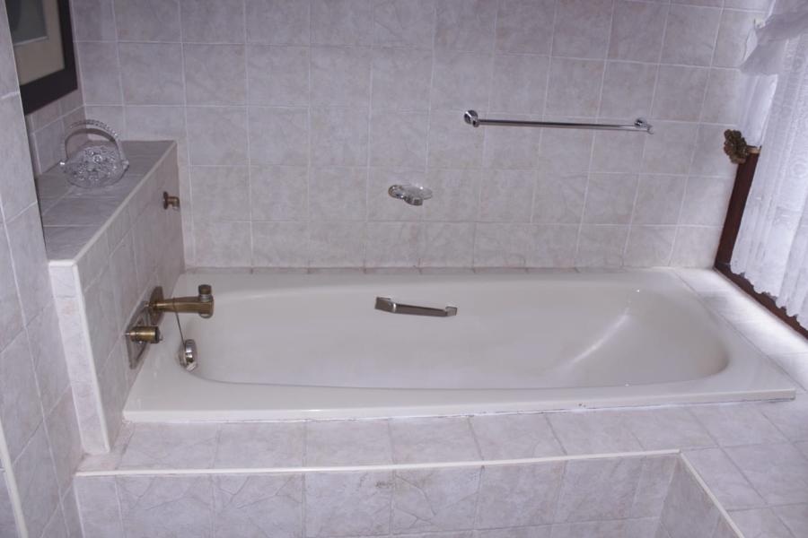 4 Bedroom Property for Sale in Houghton Estate Gauteng