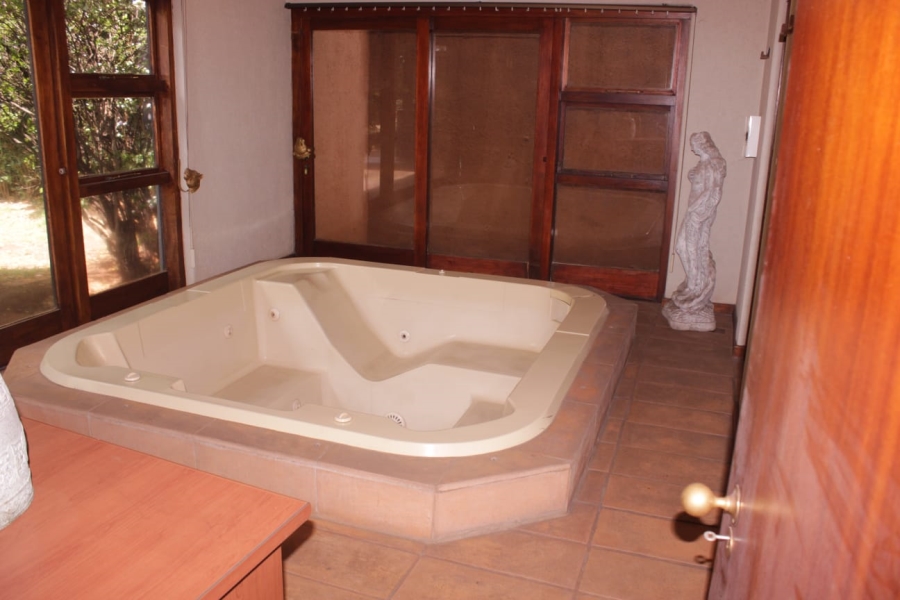 4 Bedroom Property for Sale in Houghton Estate Gauteng