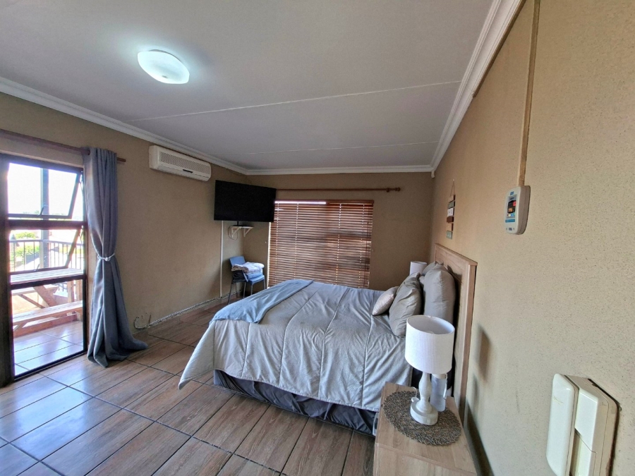 5 Bedroom Property for Sale in Moreleta Park Gauteng