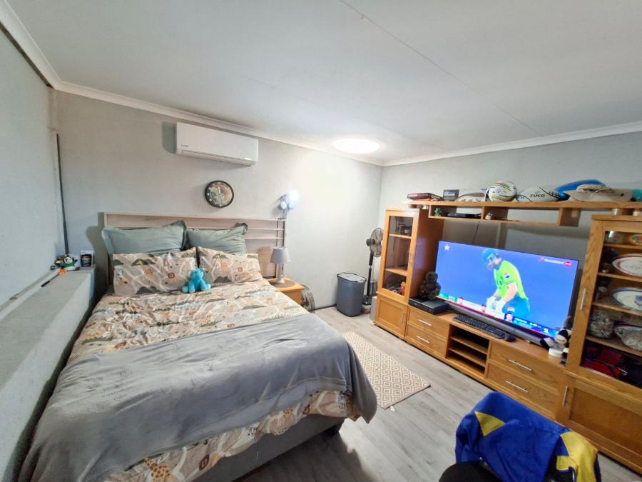 5 Bedroom Property for Sale in Moreleta Park Gauteng